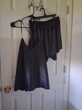 Women's Black Satin 2-piece Loungewear